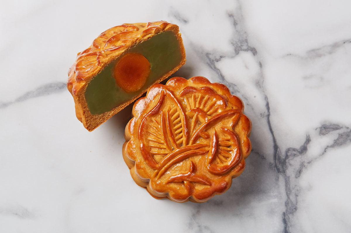 Baked Pandan Paste with Single Yolk